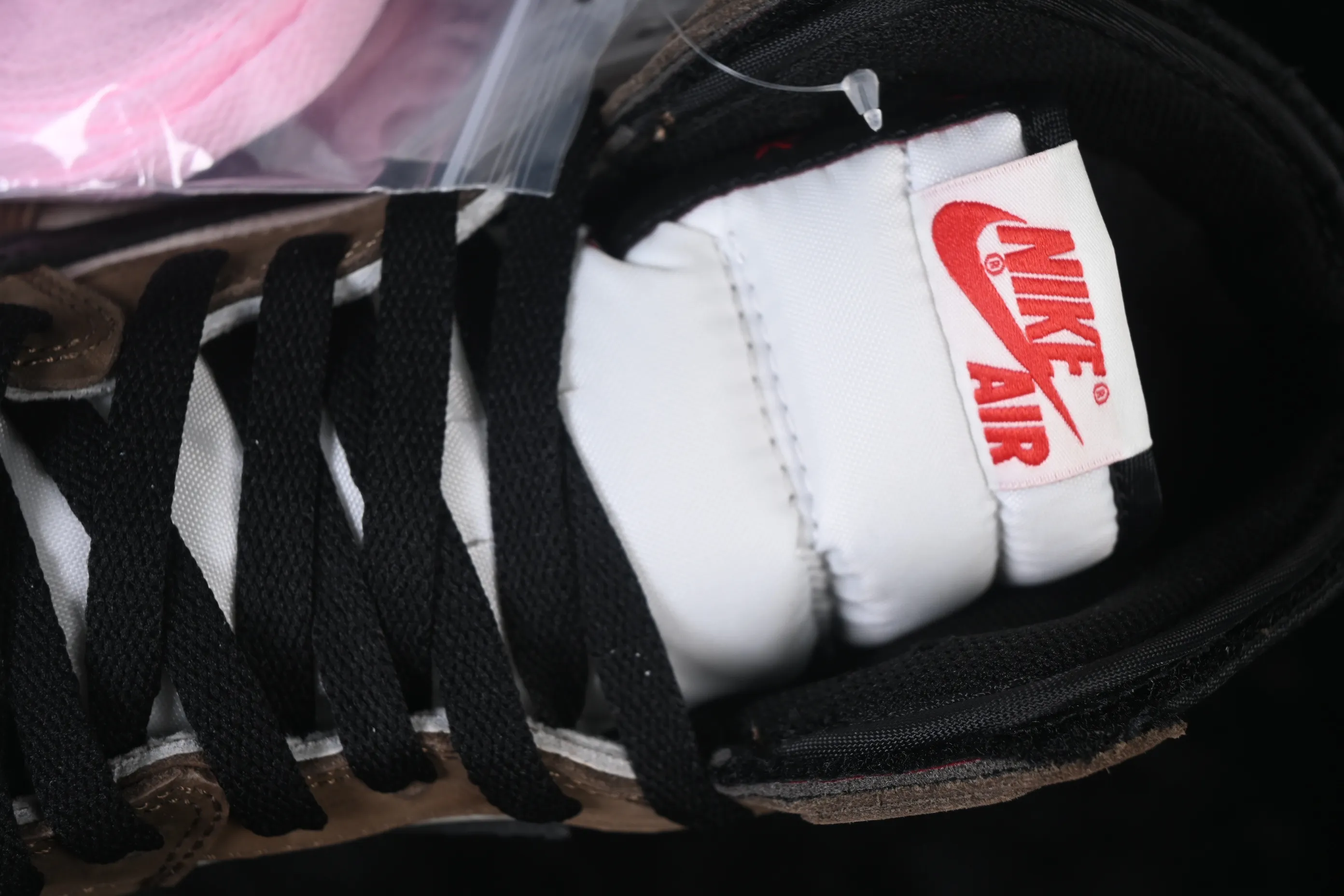 All Categories Air Jordan Jordan Series Basketball Shoes Air Jordan 1 High Travis Scott x Air Jordan 1 High OG AJ1 Reverse Hook Limited Edition CD4487-100